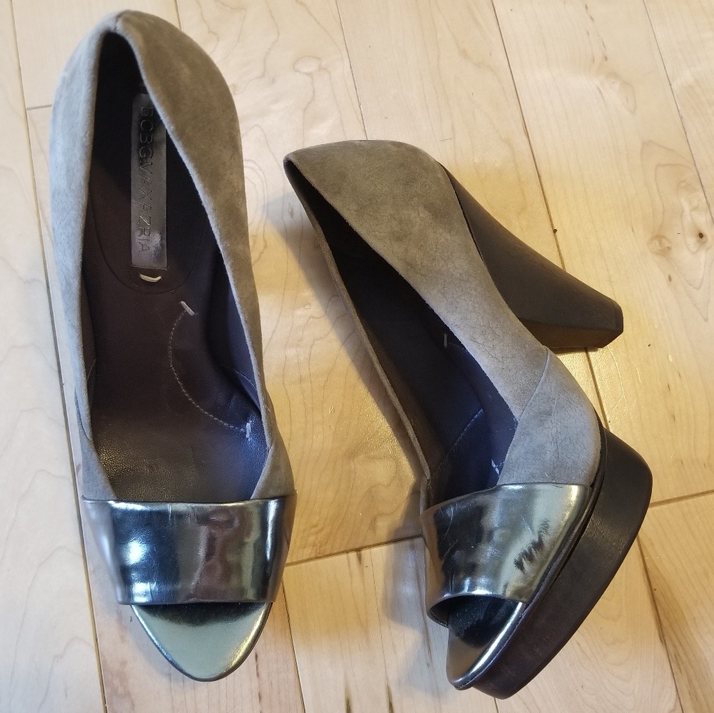 NWT BCBG Max Azria Nole gray metallic chunky heels